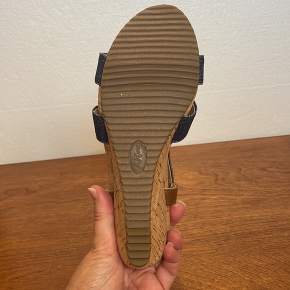 NWOT Anne Klein Sport cork heel 8 1/2 - Picture 8 of 11
